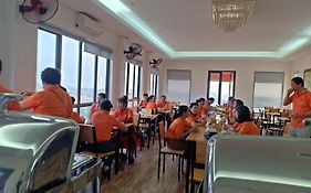 Van Giang Hotel